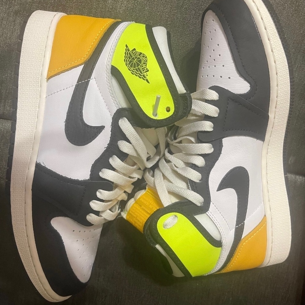 Air Jordan -GS size 7Y